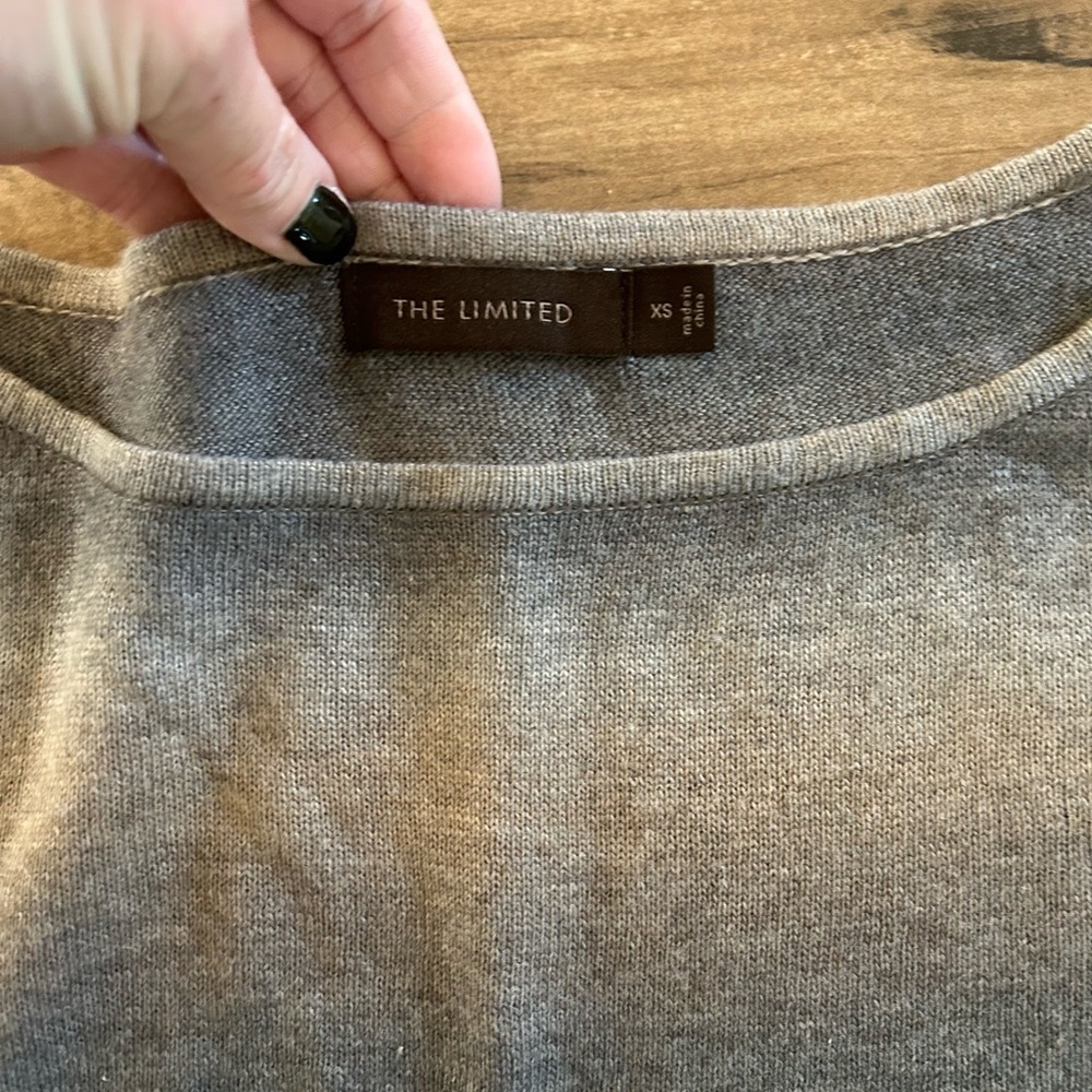 XS light weight sweater